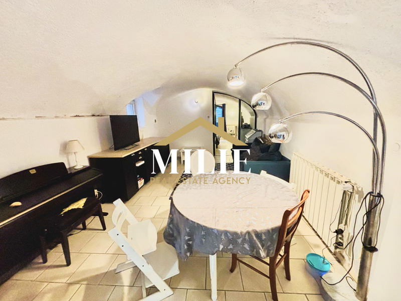 Appartement - 96 m² - 4 pièces