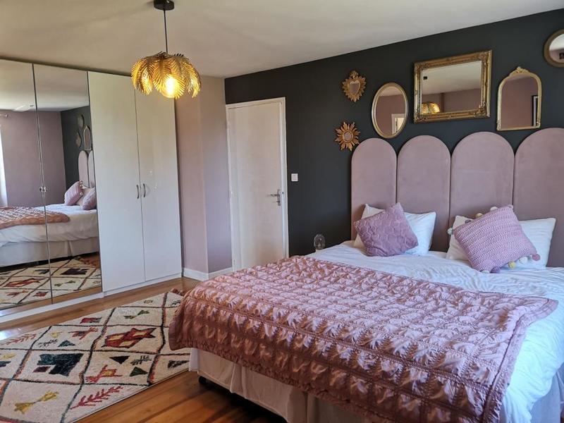 Propriété - 280 m² - 8 pièces