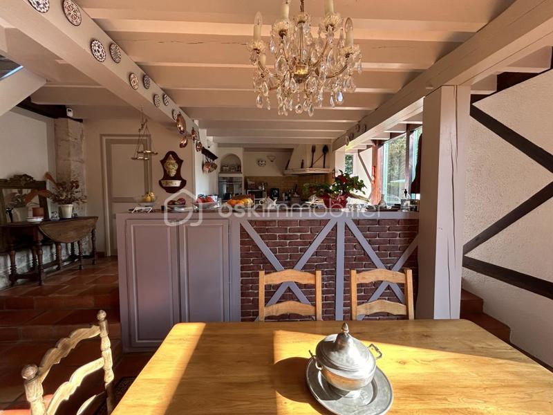 Maison en pierre - 230 m² - 8 pièces