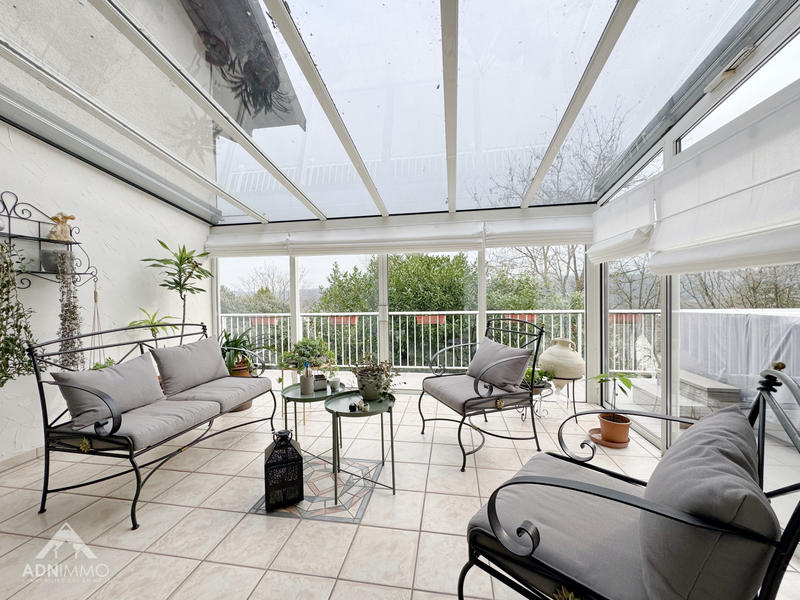 Maison - 245 m² - 9 pièces