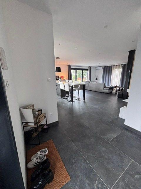 Maison contemporaine - 141 m² - 6 pièces