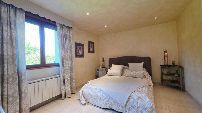 Maison - 165 m² - 6 pièces