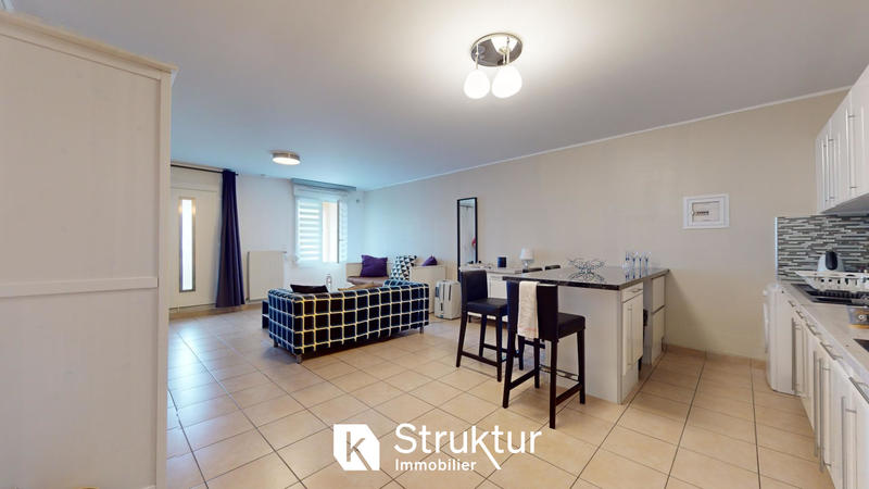 Immeuble - 247 m² - 7 pièces