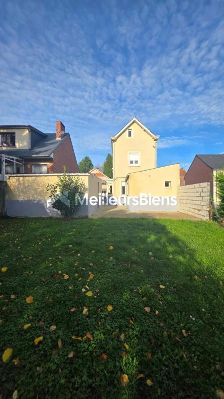 Maison - 107 m² - 5 pièces