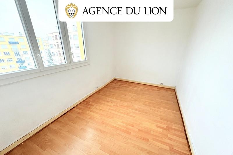 Appartement - 85 m² - 5 pièces