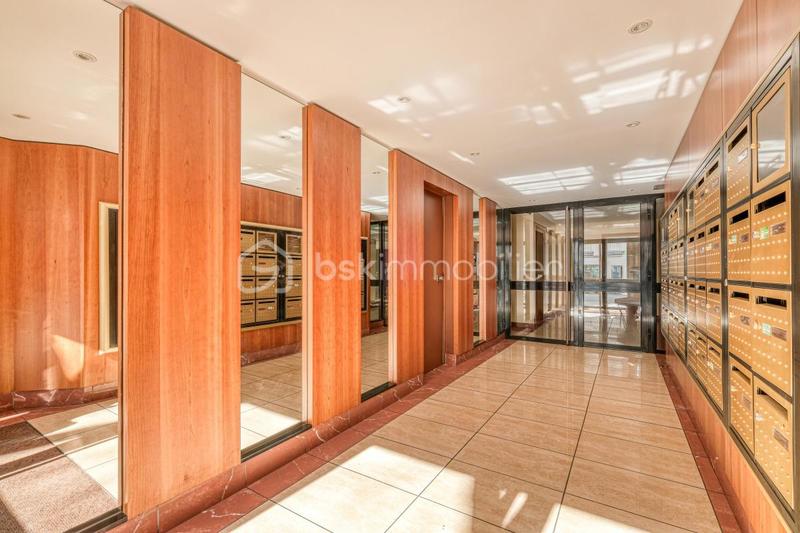 Duplex - 93 m² - 4 pièces