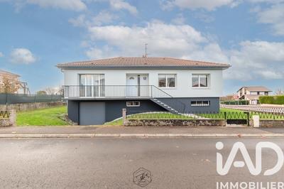 Maison - 97 m² - 5 pièces