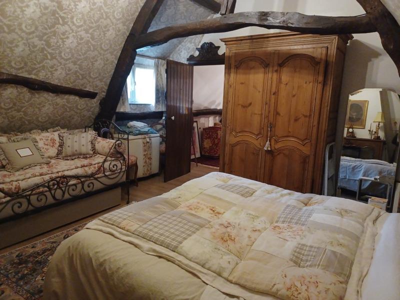 Maison - 222 m² - 6 pièces