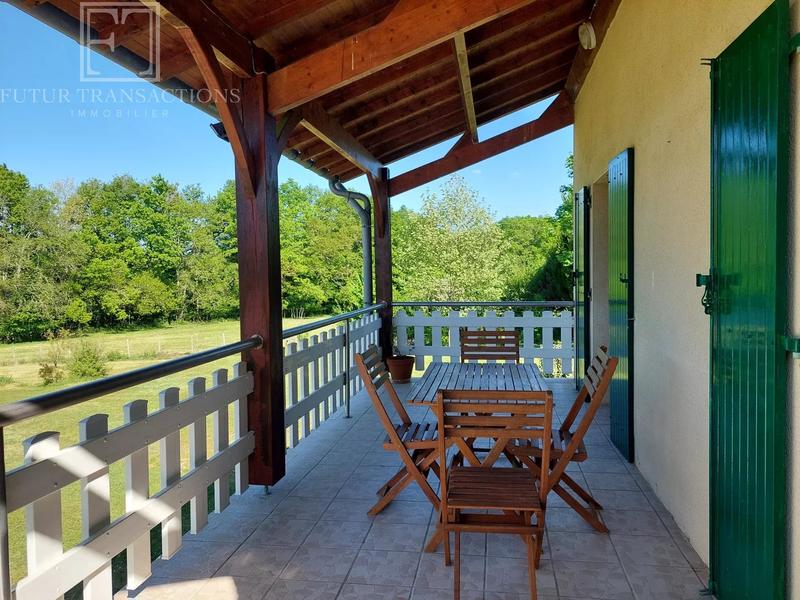 Maison - 188 m² - 8 pièces