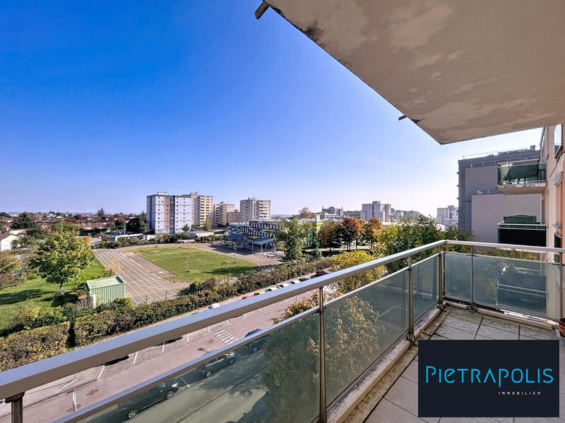 Appartement - 82 m² - 4 pièces