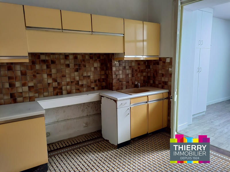 Maison - 186 m² - 7 pièces