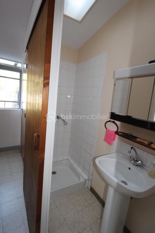 Maison en pierre - 100 m² - 9 pièces