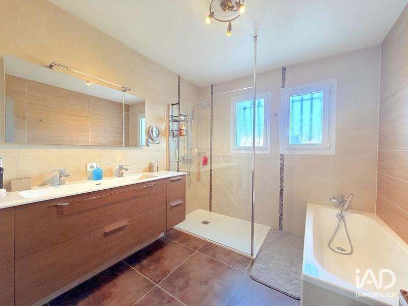 Maison - 134 m² - 5 pièces