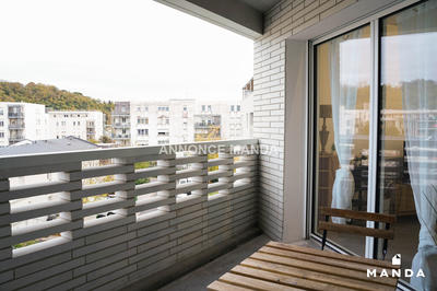 Chambre - 10 m² - 4 pièces