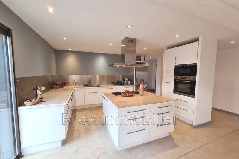 Maison - 180 m² - 6 pièces