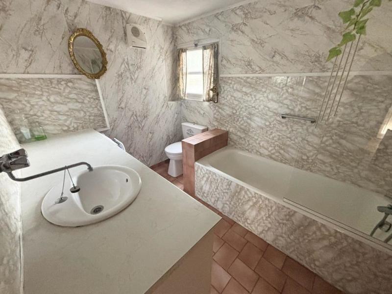 Maison en pierre - 317 m² - 15 pièces