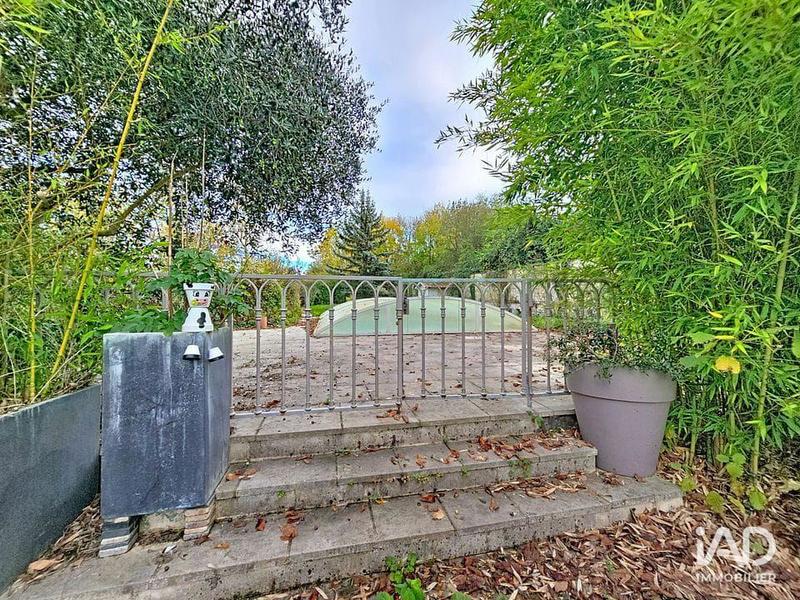 Maison - 244 m² - 6 pièces