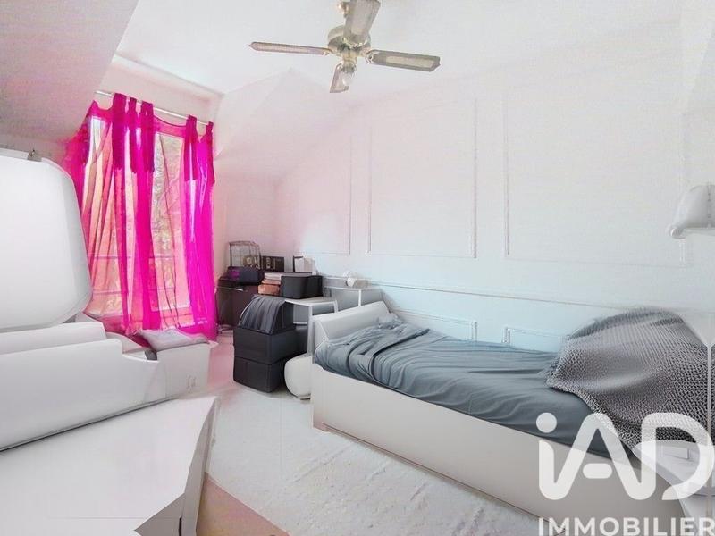 Maison - 192 m² - 7 pièces