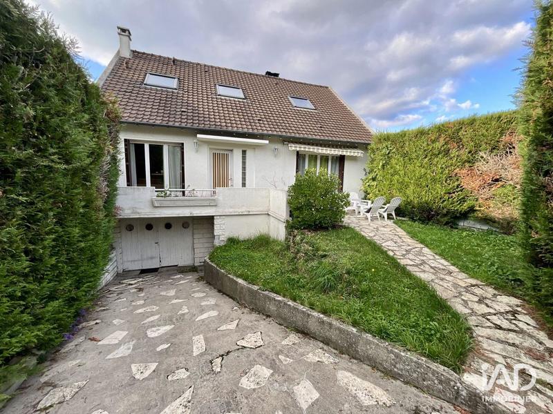 Maison - 122 m² - 7 pièces