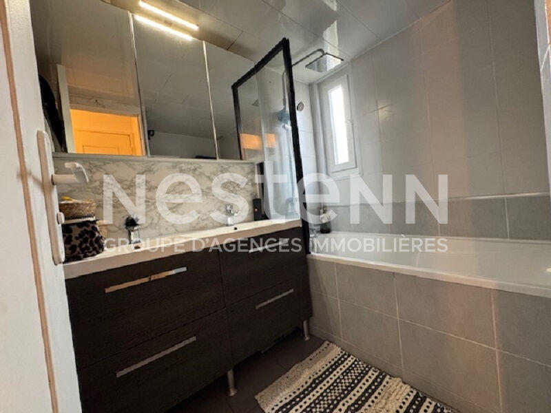 Appartement - 93 m² - 4 pièces