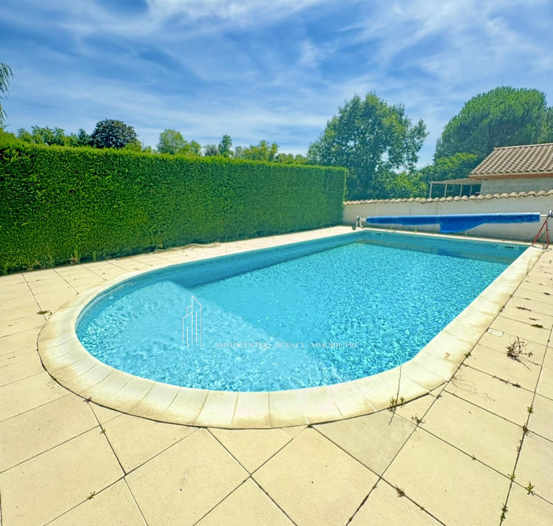 Maison - 167 m² - 6 pièces