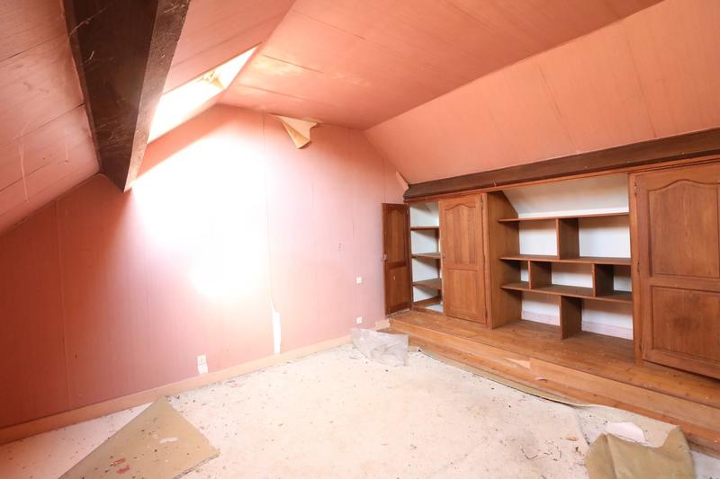 Maison - 270 m² - 8 pièces