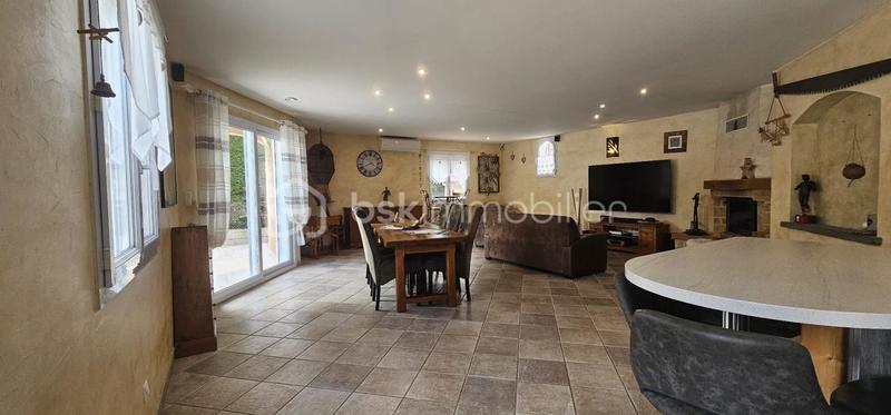 Villa - 127 m² - 5 pièces