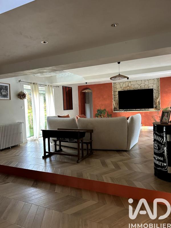 Maison - 210 m² - 5 pièces