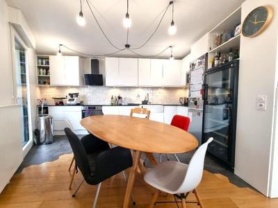 Appartement - 80 m² - 4 pièces