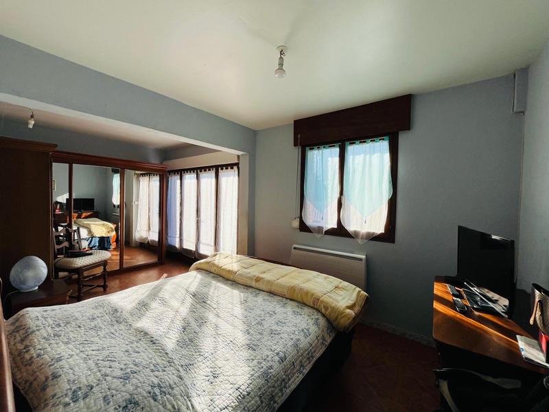 Maison - 112 m² - 8 pièces