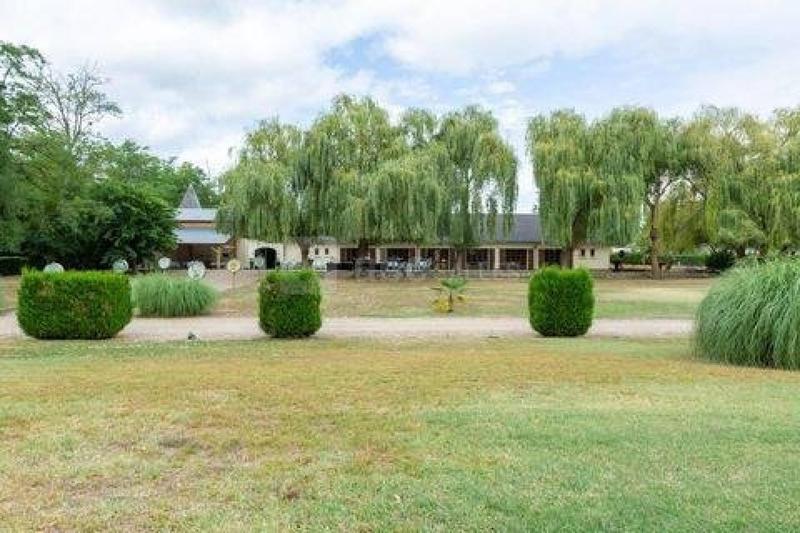 Local commercial - 1 050 m² - 10 pièces