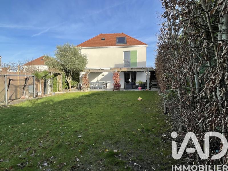 Maison - 141 m² - 7 pièces