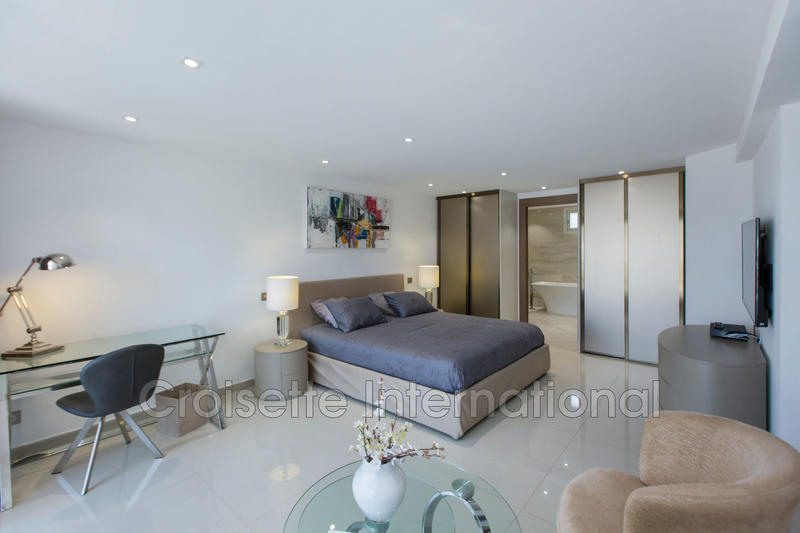 Appartement - 213 m² - 5 pièces