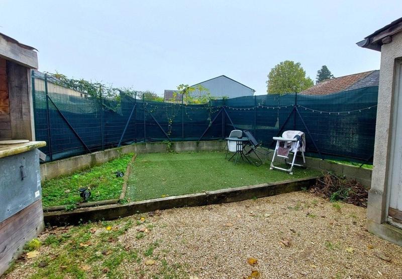 Maison - 218 m² - 11 pièces