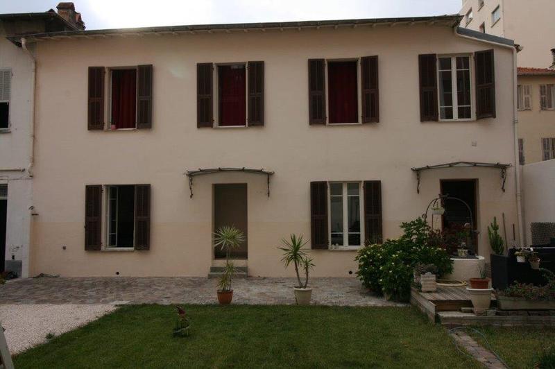 Maison - 199 m² - 7 pièces