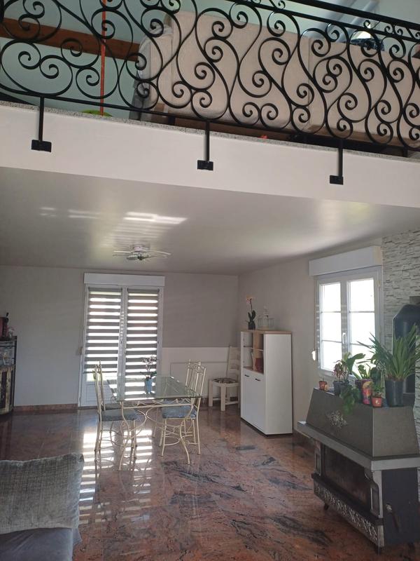 Maison - 180 m² - 7 pièces