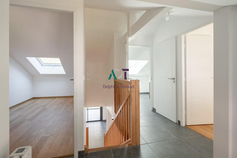 Appartement - 110 m² - 5 pièces