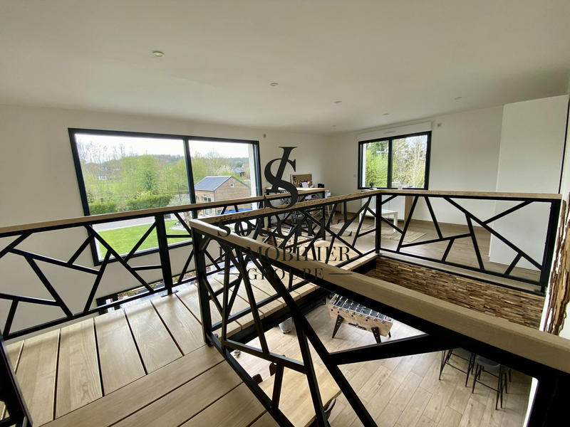 Maison contemporaine - 245 m² - 8 pièces