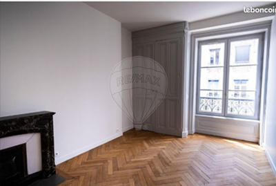 Appartement - 92 m² - 4 pièces