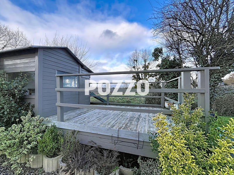 Maison - 237 m² - 9 pièces