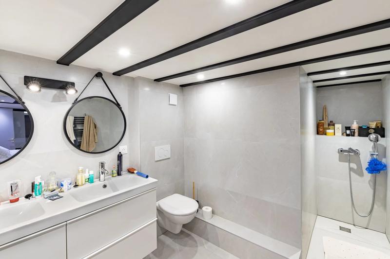 Appartement - 205 m² - 5 pièces