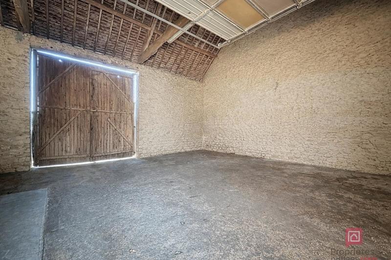 Maison - 225 m² - 6 pièces