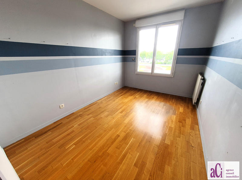 Appartement - 99 m² - 5 pièces