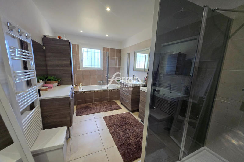 Villa - 115 m² - 4 pièces