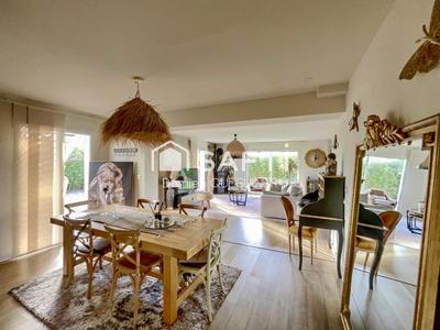 Villa - 175 m² - 6 pièces