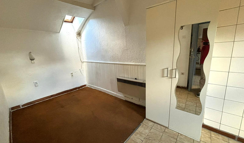 Maison - 260 m² - 11 pièces