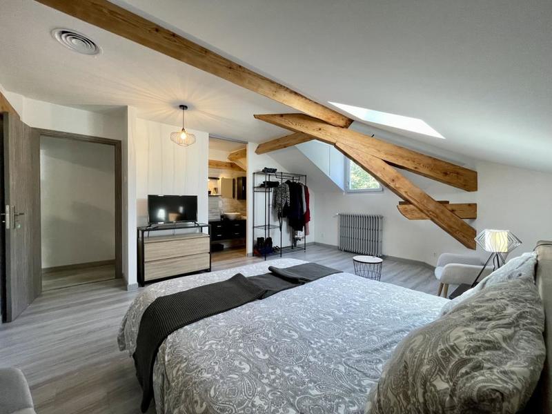 Villa - 298 m² - 8 pièces