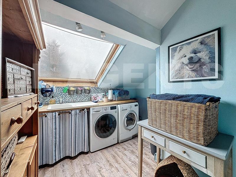 Maison - 190 m² - 8 pièces