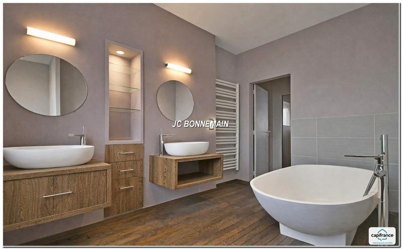 Maison - 210 m² - 7 pièces