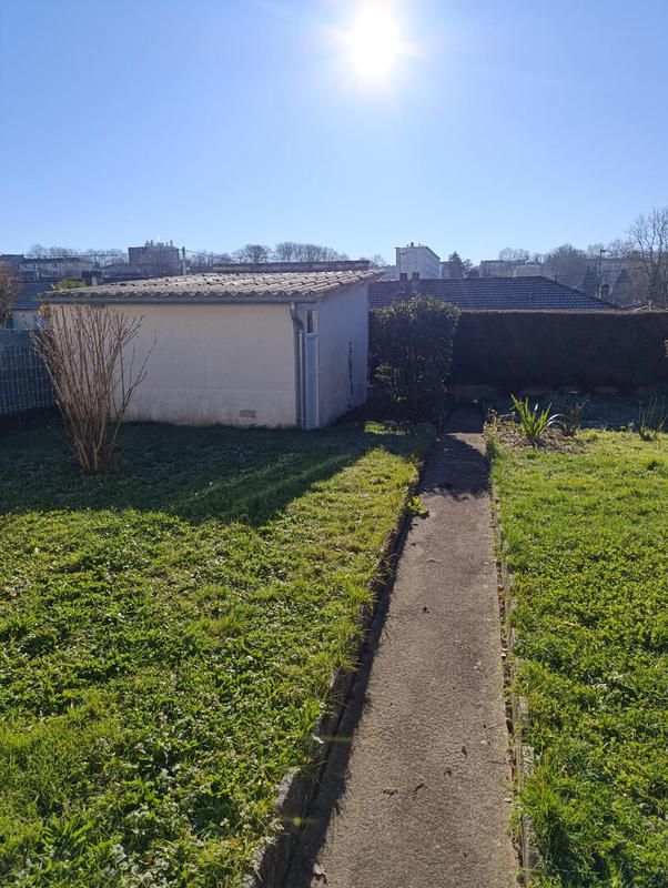 Maison - 80 m² - 5 pièces